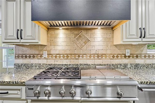 42 Silverleaf Lane, Dallas, GA 30157