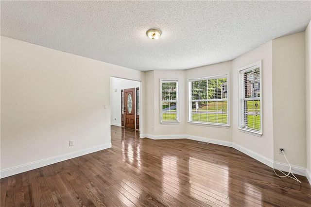 42 Silverleaf Lane, Dallas, GA 30157