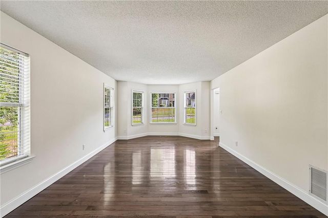 42 Silverleaf Lane, Dallas, GA 30157