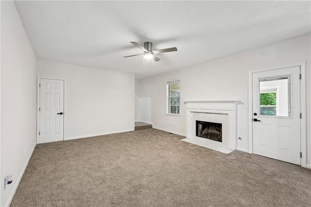 42 Silverleaf Lane, Dallas, GA 30157