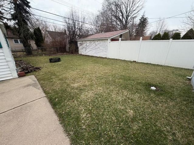 19984 Elkhart Street, Harper Woods, MI 48225