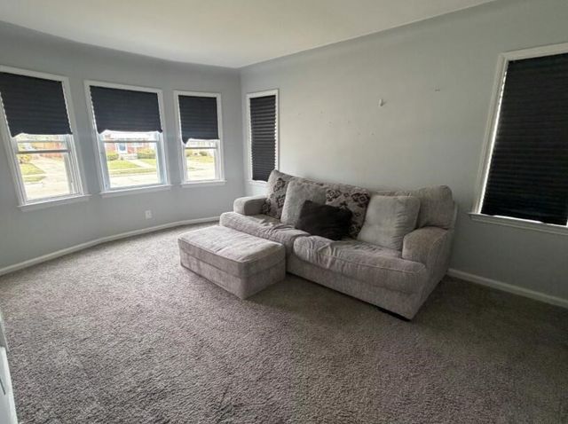 19984 Elkhart Street, Harper Woods, MI 48225