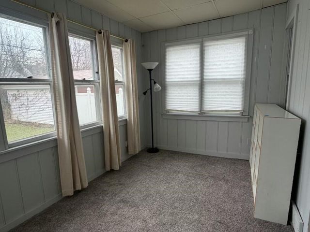 19984 Elkhart Street, Harper Woods, MI 48225