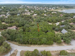 1055 Singing Hills, Canyon Lake, TX 78133