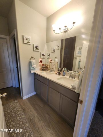 987 AIRCOUPE Way, El Paso, TX 79928