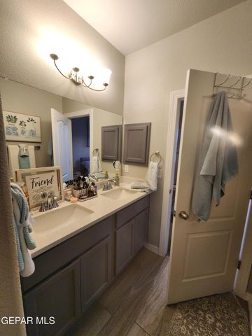 987 AIRCOUPE Way, El Paso, TX 79928