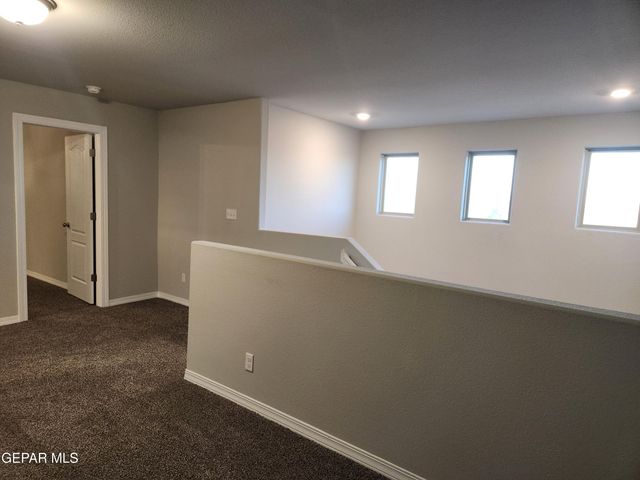 987 AIRCOUPE Way, El Paso, TX 79928