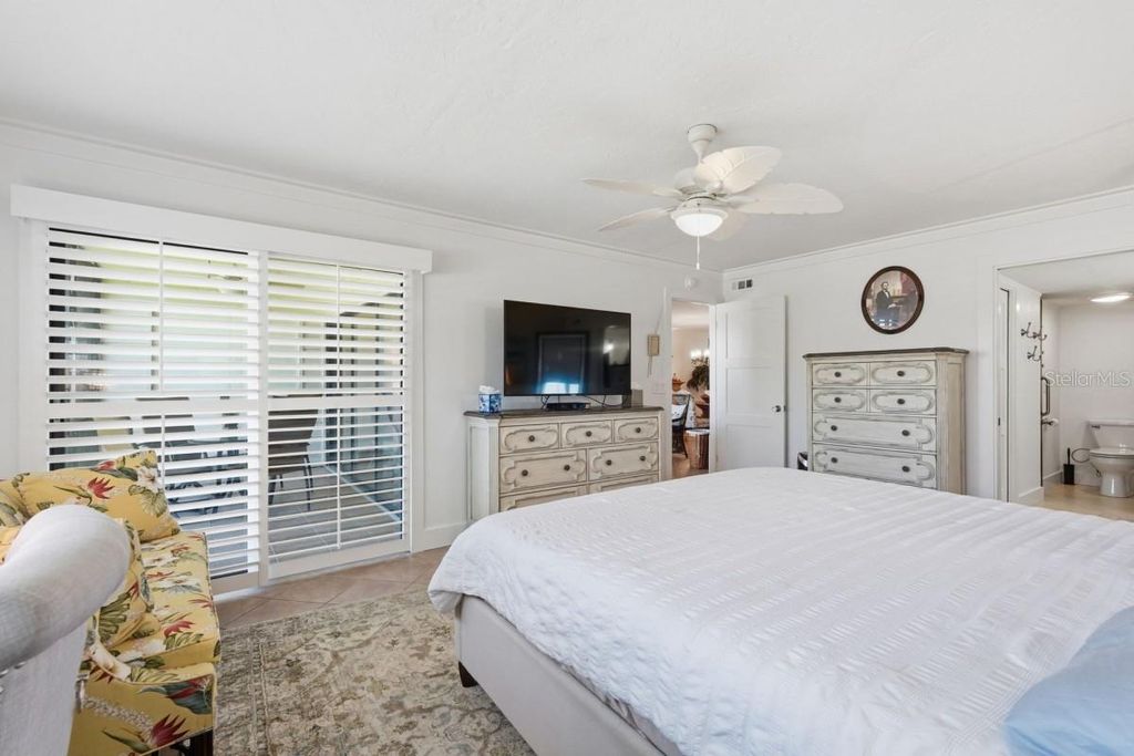 Image 15 of property listing at 9604 CORTEZ ROAD W 414, Bradenton, FL 34210