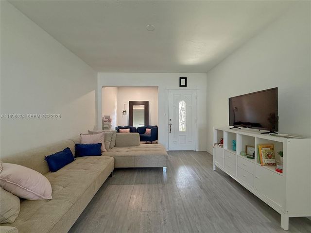 3121-3123 SW 25th Terrace, Miami, FL 33133