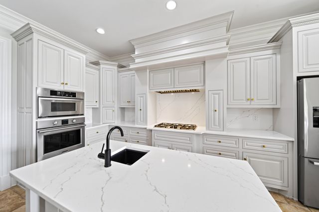 915 John Armfield Ct, Gallatin, TN 37066