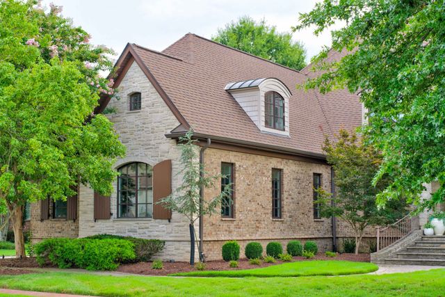 915 John Armfield Ct, Gallatin, TN 37066