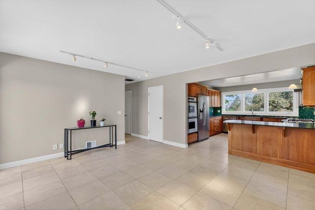 505 Hidden Valley Road, Royal Oaks, CA 95076