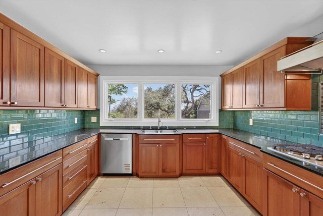 505 Hidden Valley Road, Royal Oaks, CA 95076