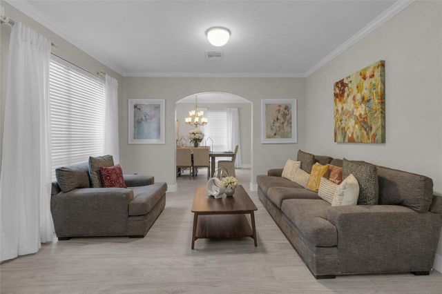 10910 Coldwater Bridge Ct, Sugar Land, TX 77498