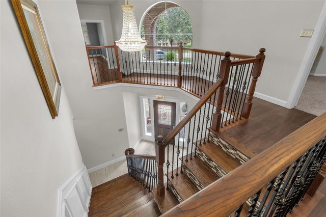 10910 Coldwater Bridge Ct, Sugar Land, TX 77498
