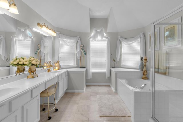 10910 Coldwater Bridge Ct, Sugar Land, TX 77498