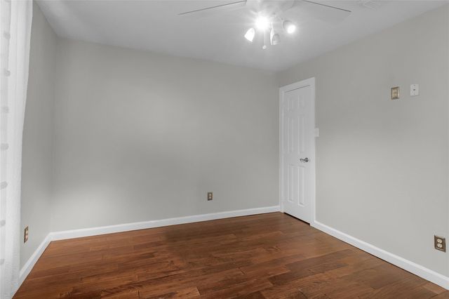 10910 Coldwater Bridge Ct, Sugar Land, TX 77498