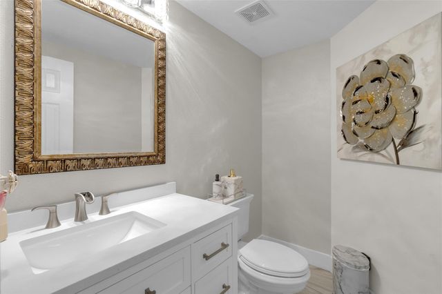 10910 Coldwater Bridge Ct, Sugar Land, TX 77498