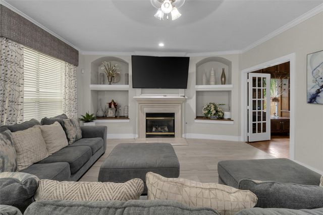 10910 Coldwater Bridge Ct, Sugar Land, TX 77498