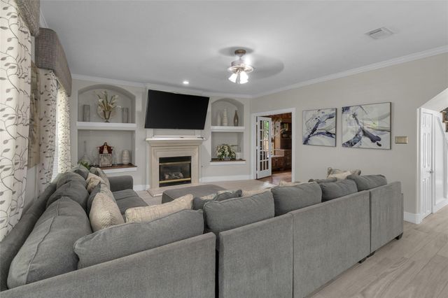 10910 Coldwater Bridge Ct, Sugar Land, TX 77498