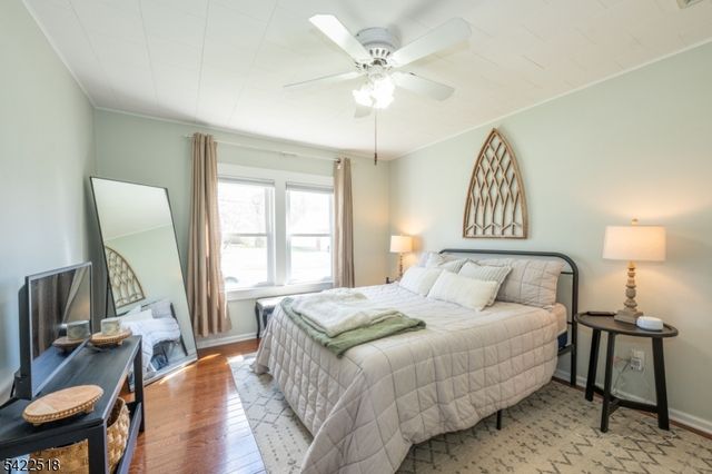 19 Bond Pl, West Caldwell Twp., NJ 07006