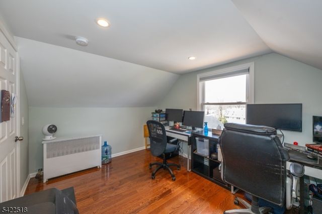 19 Bond Pl, West Caldwell Twp., NJ 07006