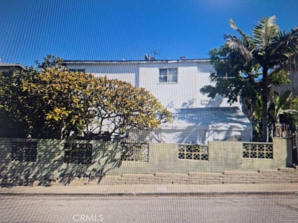 1042 N Market, Inglewood, CA 90302