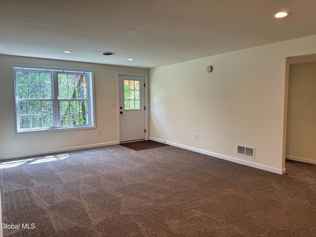 41 Smoke Ridge Road, Queensbury, NY 12804