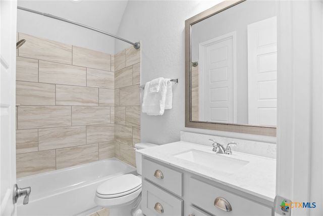 3136 Little Creek Path, Seguin, TX 78155