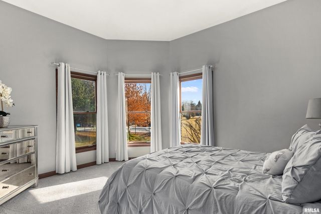 11819 N DEERFIELD Drive, Dunlap, IL 61525