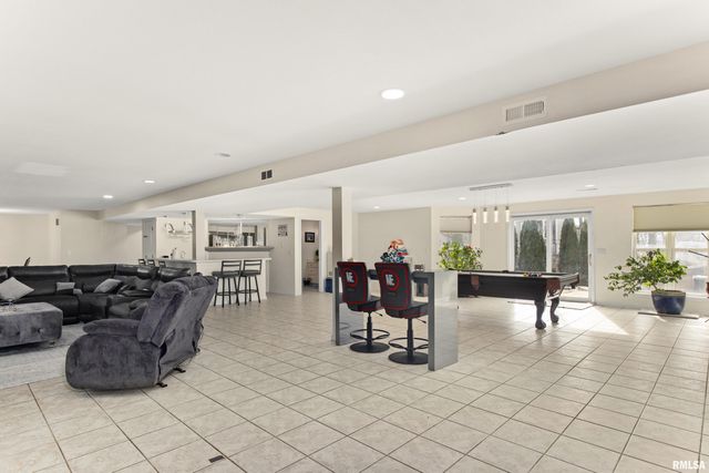 11819 N DEERFIELD Drive, Dunlap, IL 61525