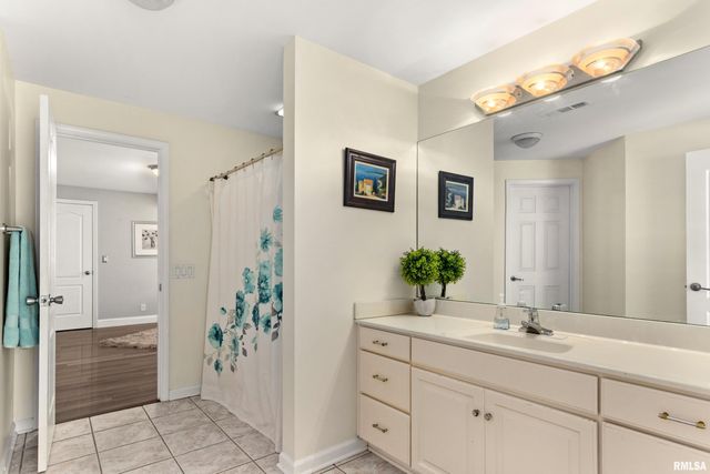 11819 N DEERFIELD Drive, Dunlap, IL 61525