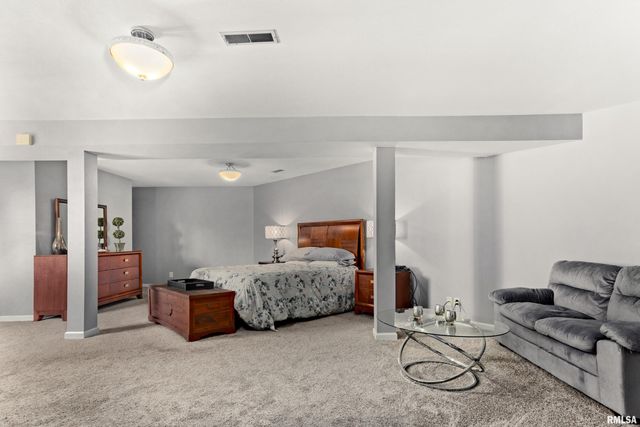 11819 N DEERFIELD Drive, Dunlap, IL 61525