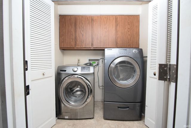 9022 Greenmeadow Drive, New Haven, IN 46774