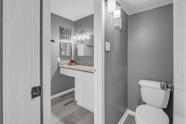 3770 Lovers Wood Lane 810, Houston, TX 77014