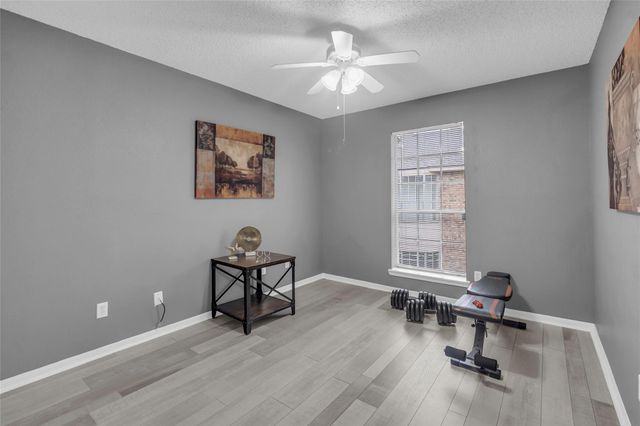 3770 Lovers Wood Lane 810, Houston, TX 77014