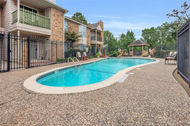 3770 Lovers Wood Lane 810, Houston, TX 77014