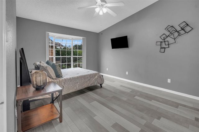 3770 Lovers Wood Lane 810, Houston, TX 77014