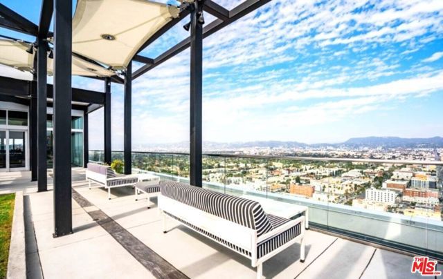 3810 Wilshire Boulevard 1706, Los Angeles, CA 90010