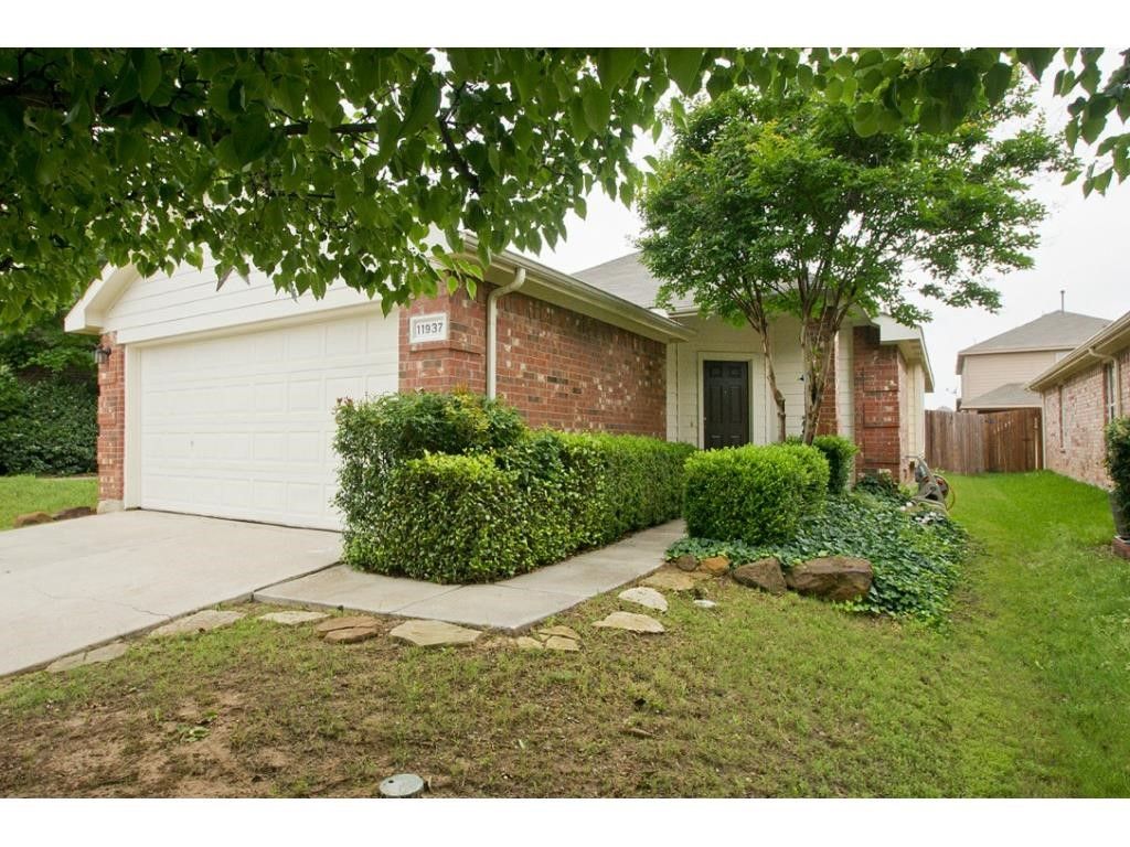 11937 Brown Fox Drive, Fort Worth, TX 76244