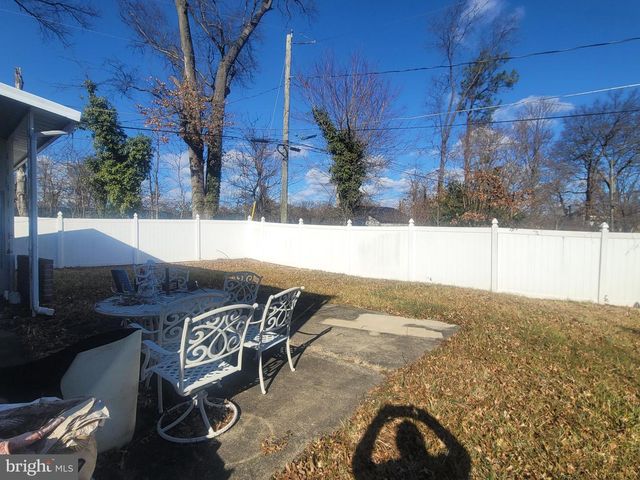 7906 MONTWOOD RD, Baltimore, MD 21244