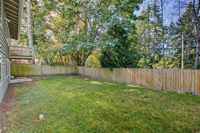 30325 9th Avenue S, Federal Way, WA 98003