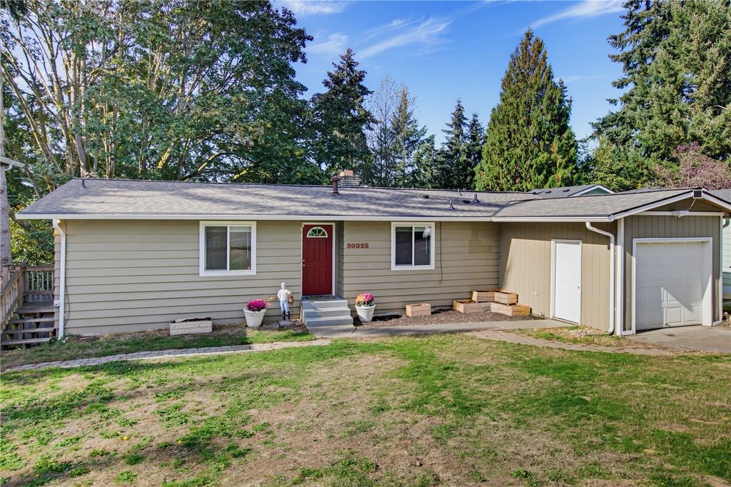 30325 9th Avenue S, Federal Way, WA 98003