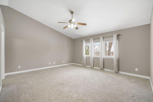 4066 W Whispering Ridge PASS, Franklin, WI 53132