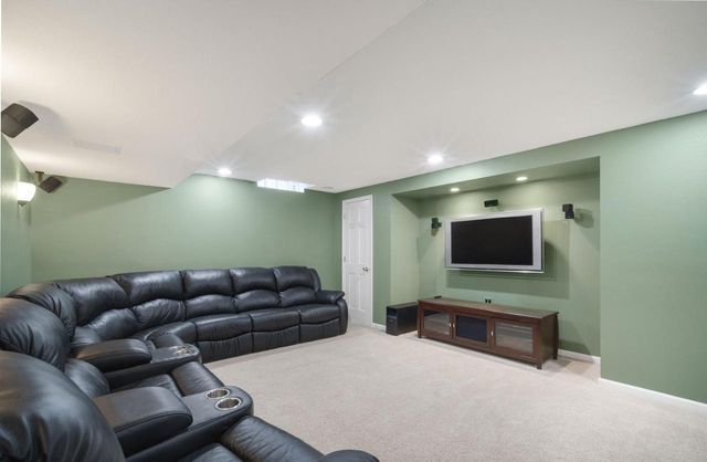 4066 W Whispering Ridge PASS, Franklin, WI 53132