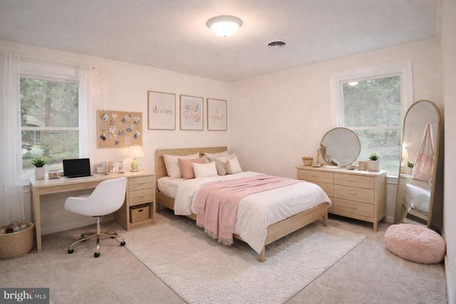 765 WITMER RD, York, PA 17402