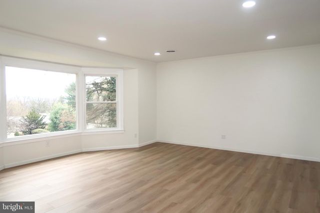 765 WITMER RD, York, PA 17402