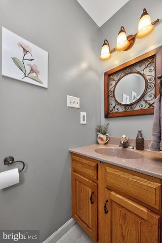1846 WEAVERTOWN RD, Douglassville, PA 19518
