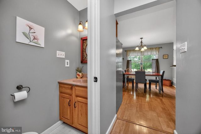 1846 WEAVERTOWN RD, Douglassville, PA 19518