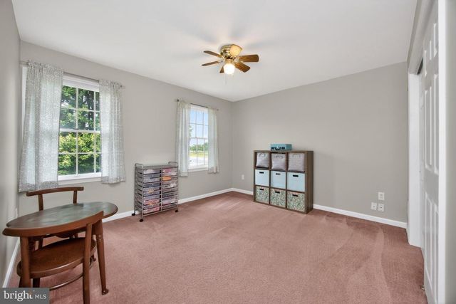1846 WEAVERTOWN RD, Douglassville, PA 19518